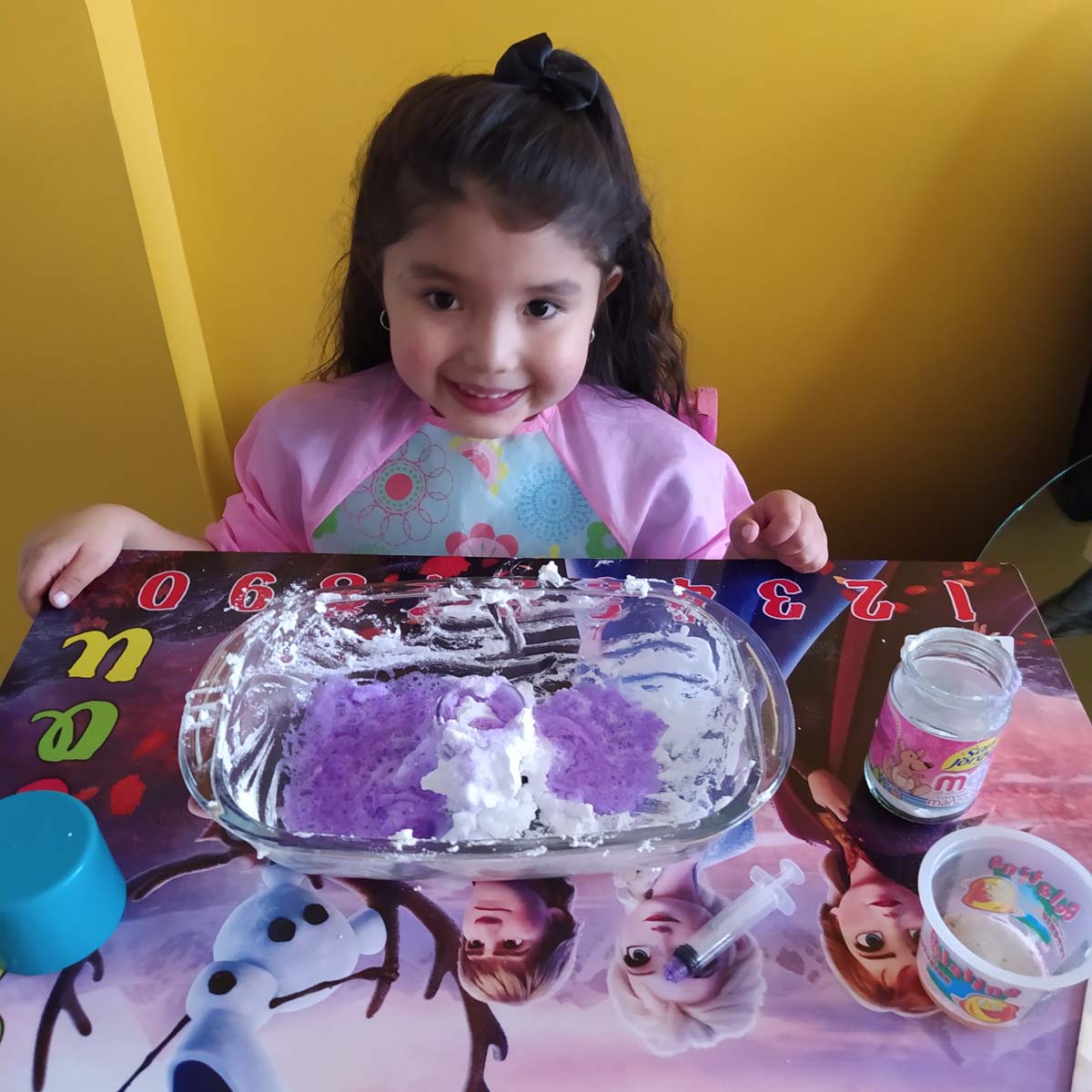 VOLCÁN DE ESPUMA - EXPERIMENTO - MARÍA FERNANDA RODRIGUEZ _