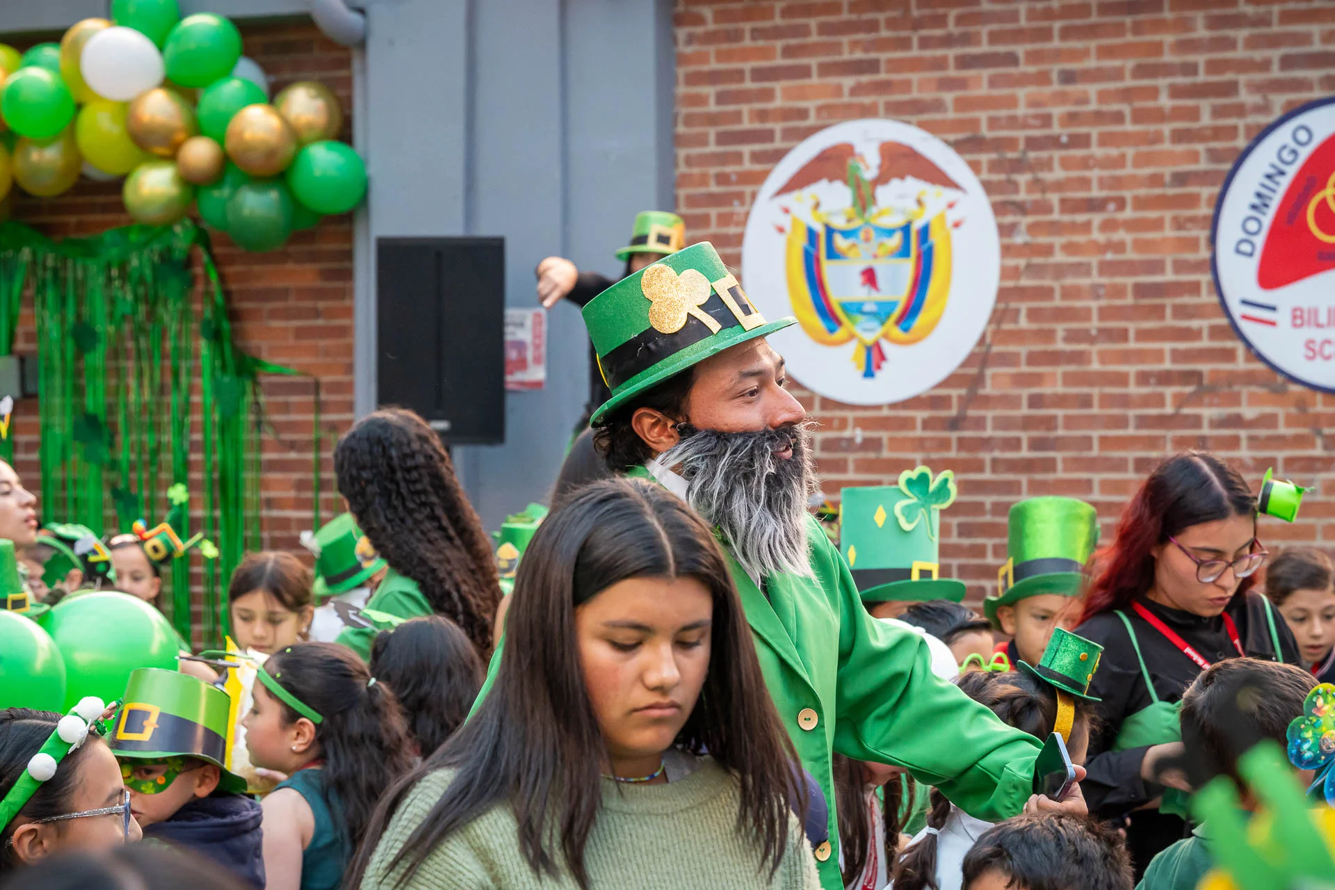 Celebración de St. Patrick’s Day en DSBS: actividades, disfraces y decoración verde.