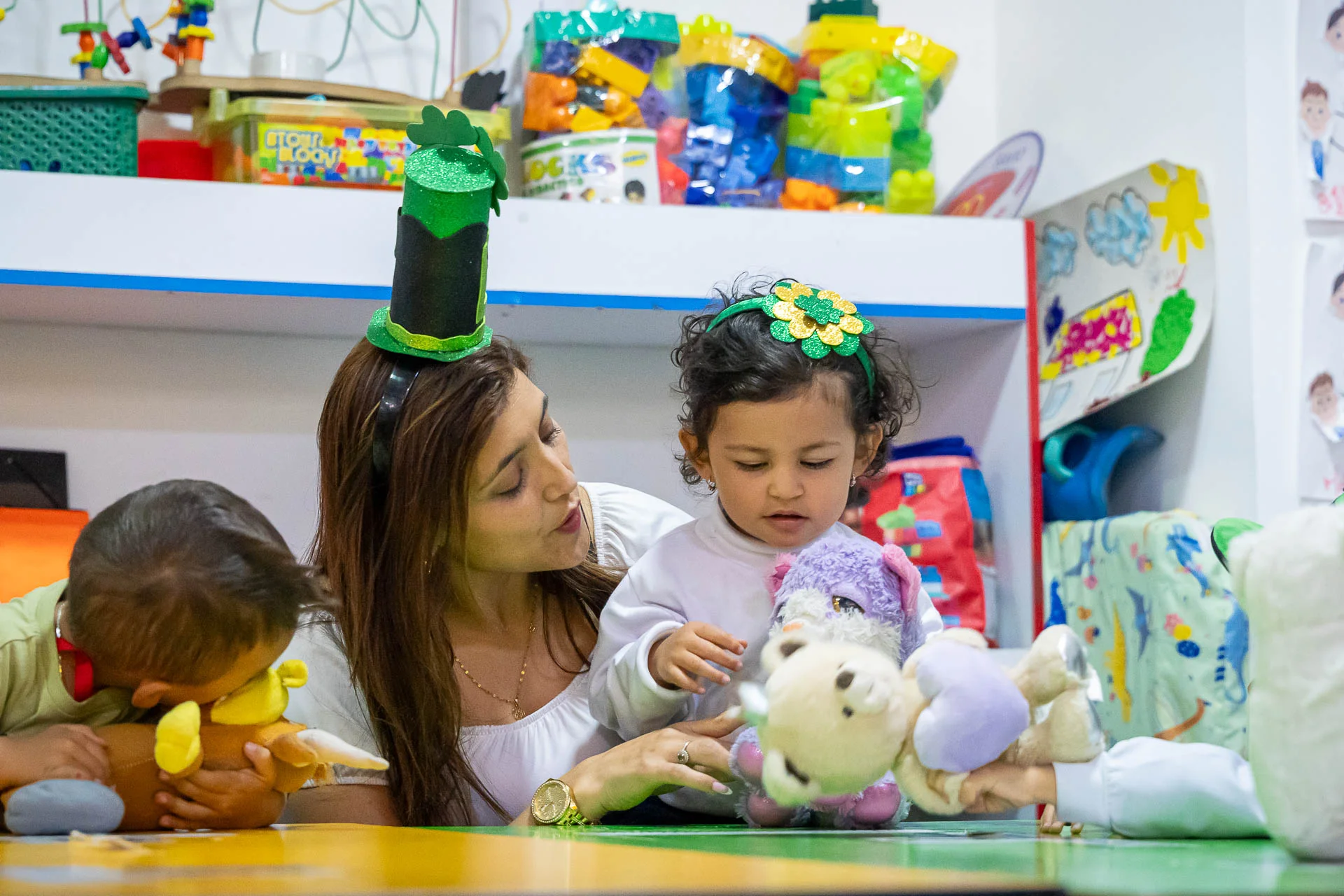 Celebración de St. Patrick’s Day en DSBS: actividades, disfraces y decoración verde.