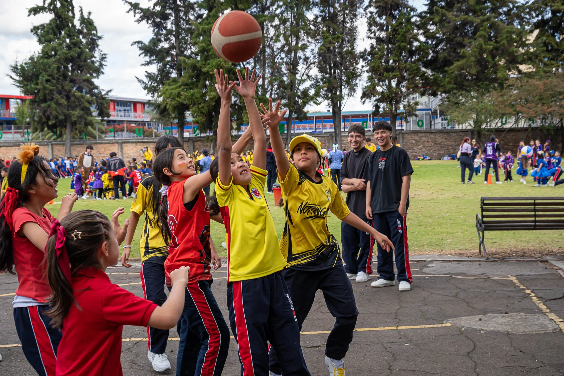 Encuentro de Casas 2026: estudiantes de la casa Nottingham en el Encuentro de Casas. Fotografía 18.