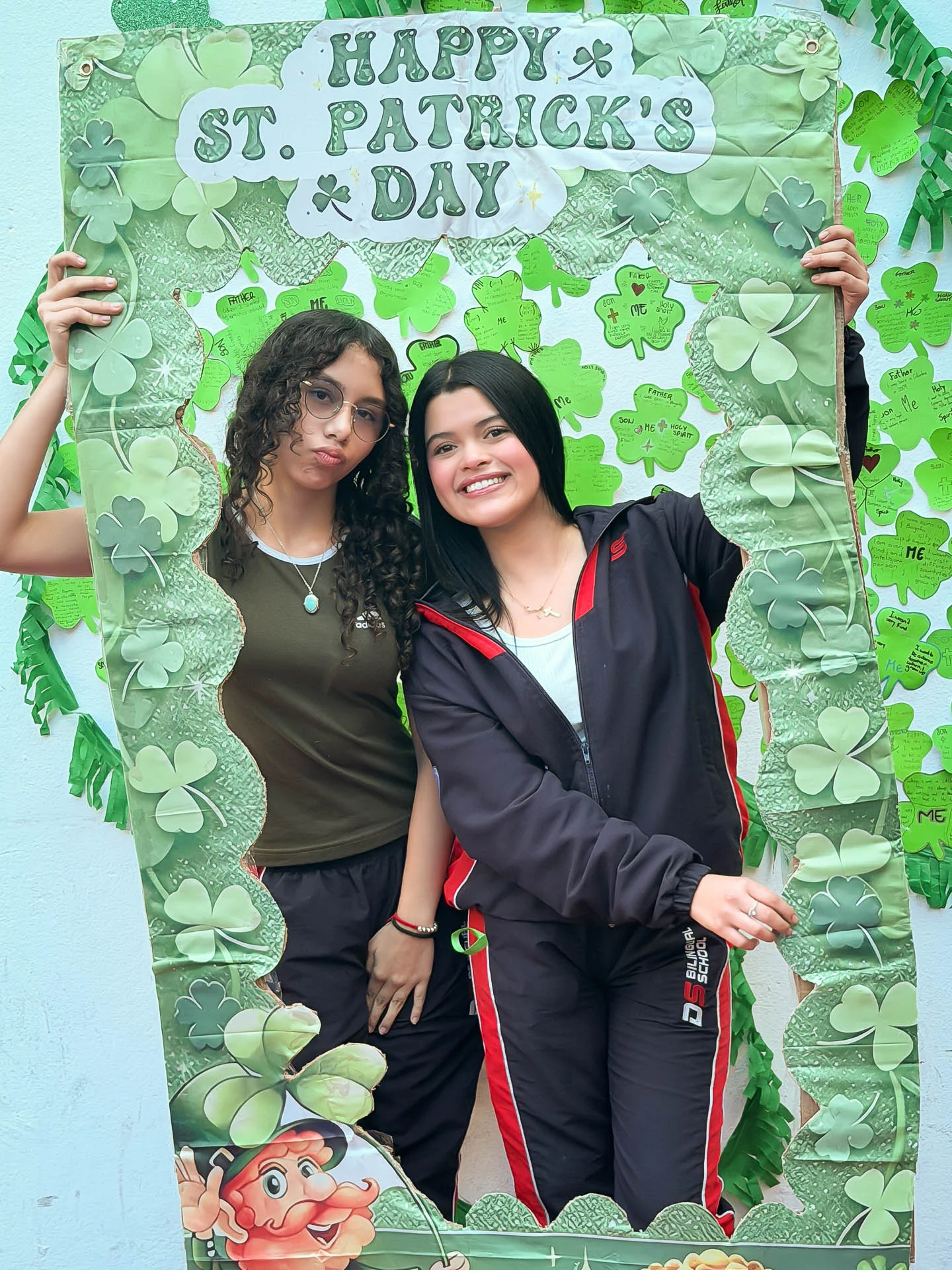 Retrato en el marco de St. Patrick’s Day durante la celebración en DSBS.