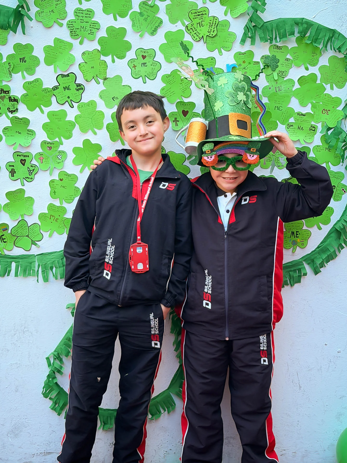 Retrato en el marco de St. Patrick’s Day durante la celebración en DSBS.